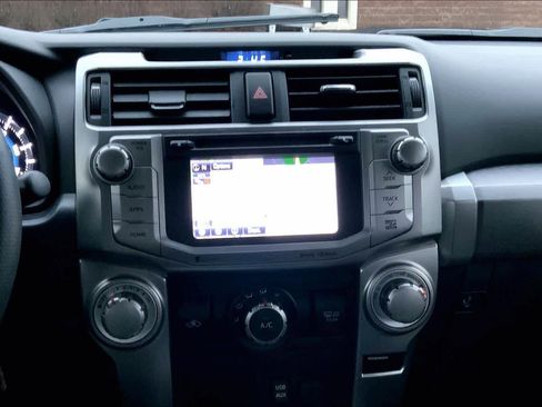 Used 2019 Toyota 4Runner SR5 image 6