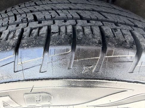 Used 2019 Chevrolet Equinox Premier FWD image 38