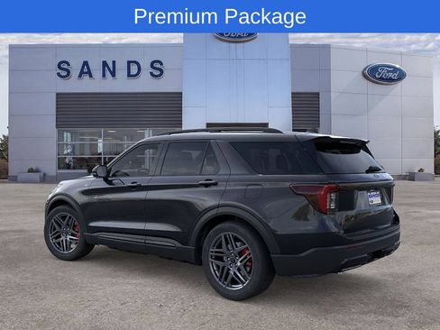 New 2026 Ford Explorer ST-Line w/ ST-Line Street Pack AWD/4WD image 4
