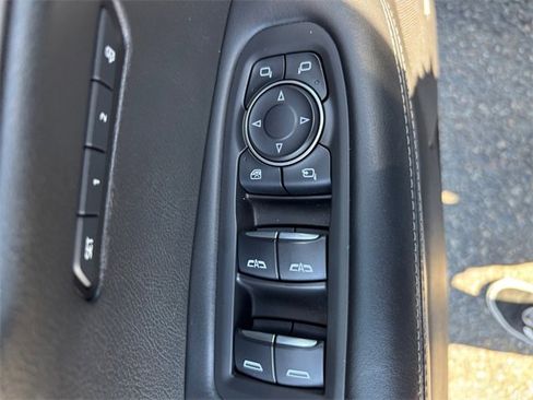 Used 2021 Cadillac XT6 Premium Luxury w/ Platinum Package image 17