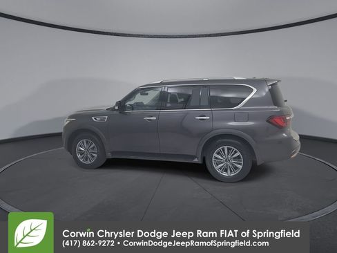 Used 2024 INFINITI QX80 Luxe image 11