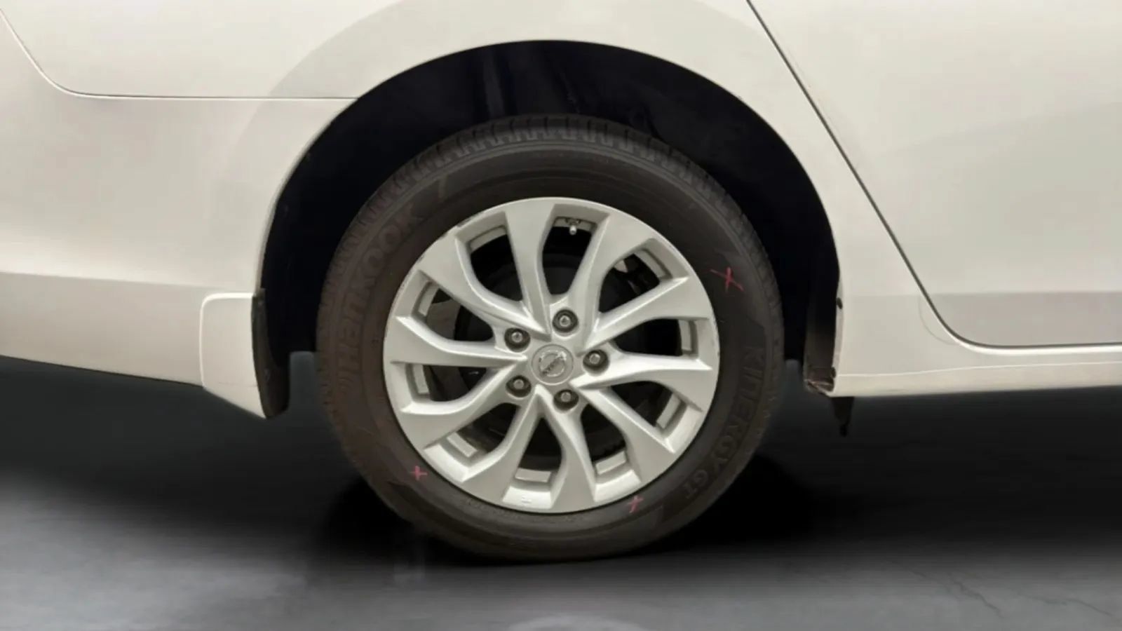 Used 2019 Nissan Sentra SV FWD image 28