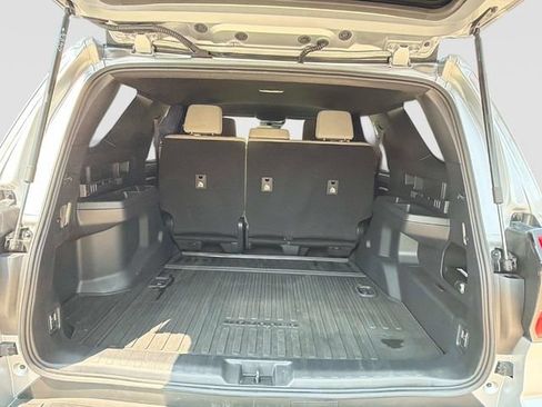 Used 2025 Toyota 4Runner SR5 AWD/4WD image 13
