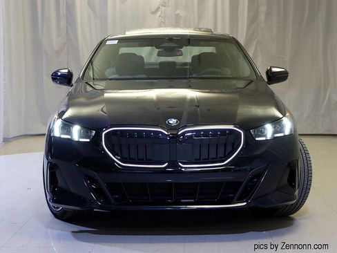 New 2026 BMW 530i xDrive w/ M Sport Package image 5