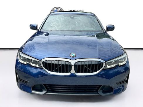 Used 2019 BMW 330i Sedan w/ Convenience Package RWD image 2
