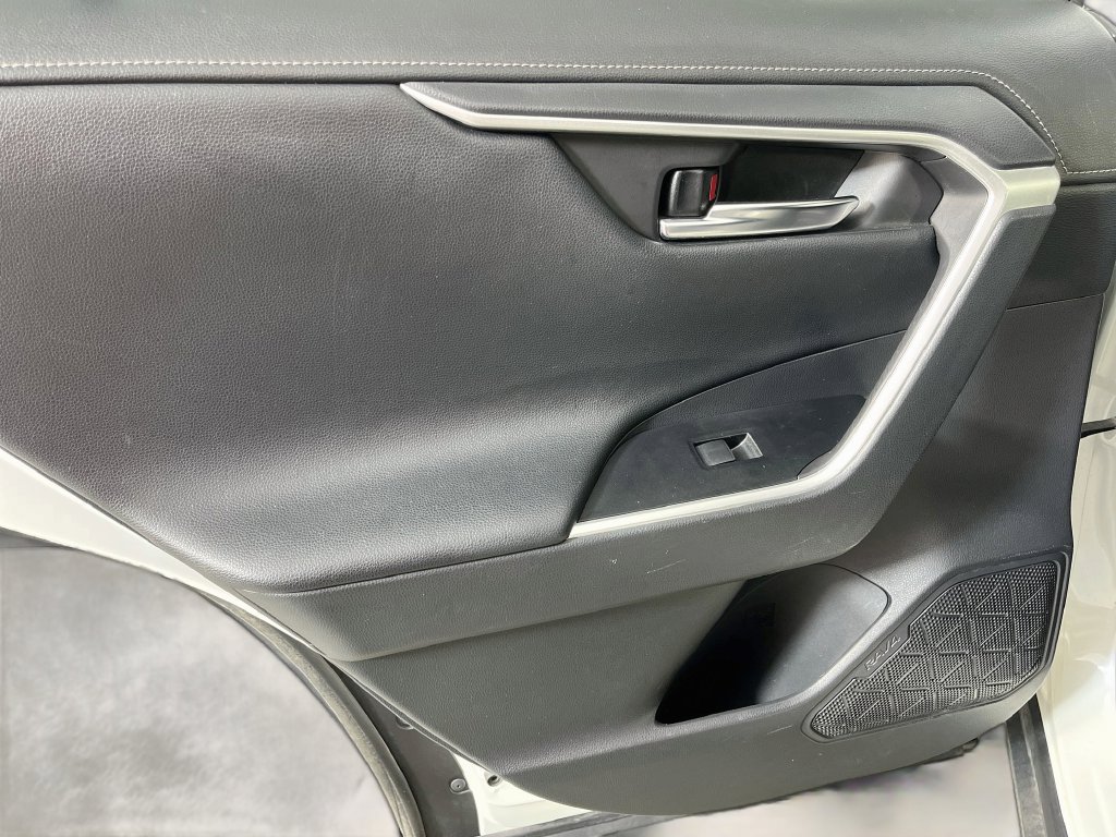 Used 2021 Toyota RAV4 Limited AWD/4WD image 27