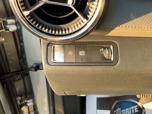 New 2026 Chevrolet Equinox LT w/ Convenience Package II image 13