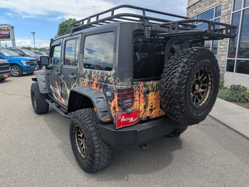 Used 2017 Jeep Wrangler Unlimited Rubicon w/ Connectivity Group AWD/4WD image 3