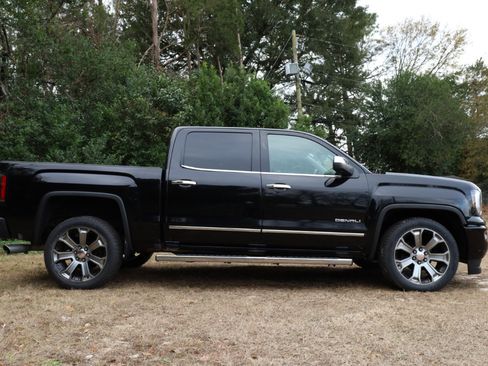 Used 2017 GMC Sierra 1500 Denali image 5