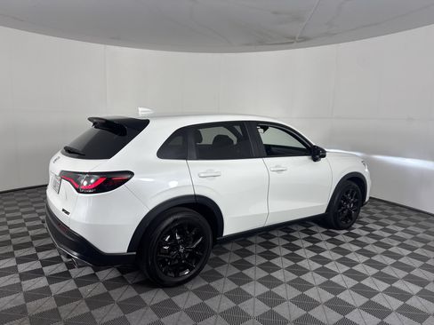 Certified 2024 Honda HR-V Sport image 5