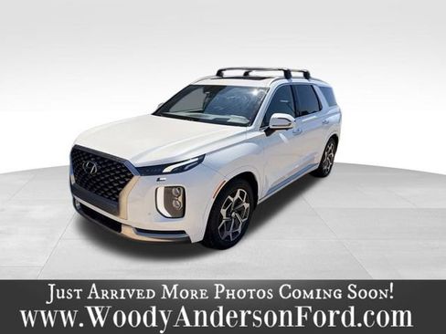 Used 2022 Hyundai Palisade Calligraphy w/ Winter Package FWD image 1