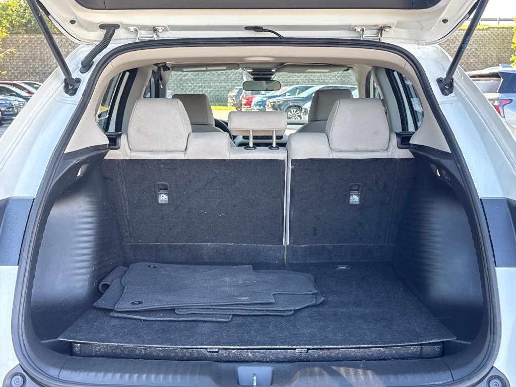 Used 2025 Honda HR-V LX image 12