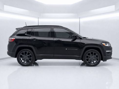 Used 2021 Jeep Compass Latitude w/ Sun and Sound Group FWD image 8
