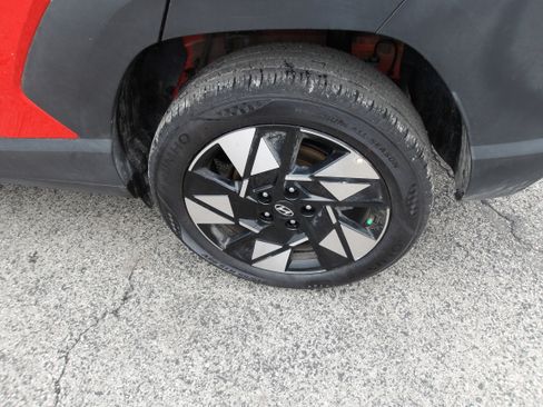 Certified 2025 Hyundai Kona SEL AWD/4WD image 22