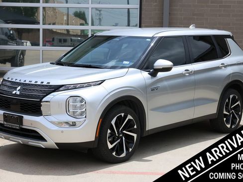 Used 2025 Mitsubishi Outlander SE AWD/4WD image 1