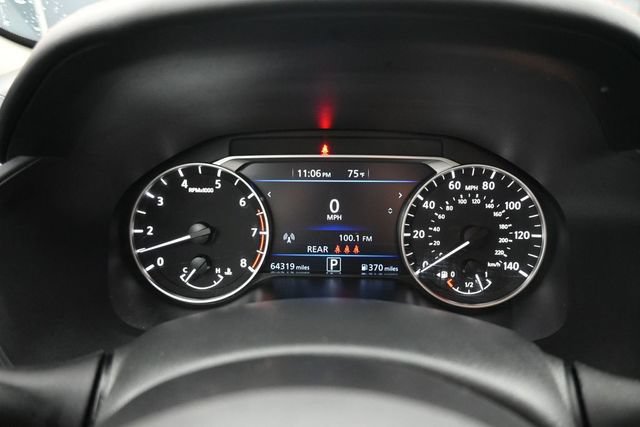Used 2024 Nissan Altima 2.5 SR FWD image 12