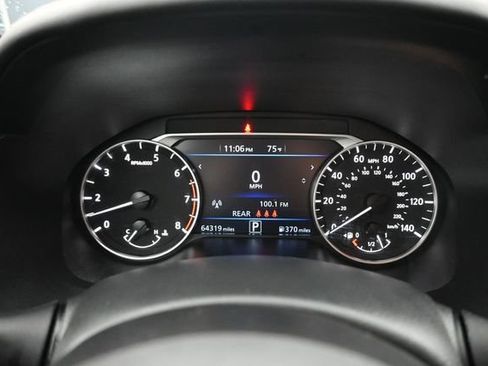 Used 2024 Nissan Altima 2.5 SR FWD image 12