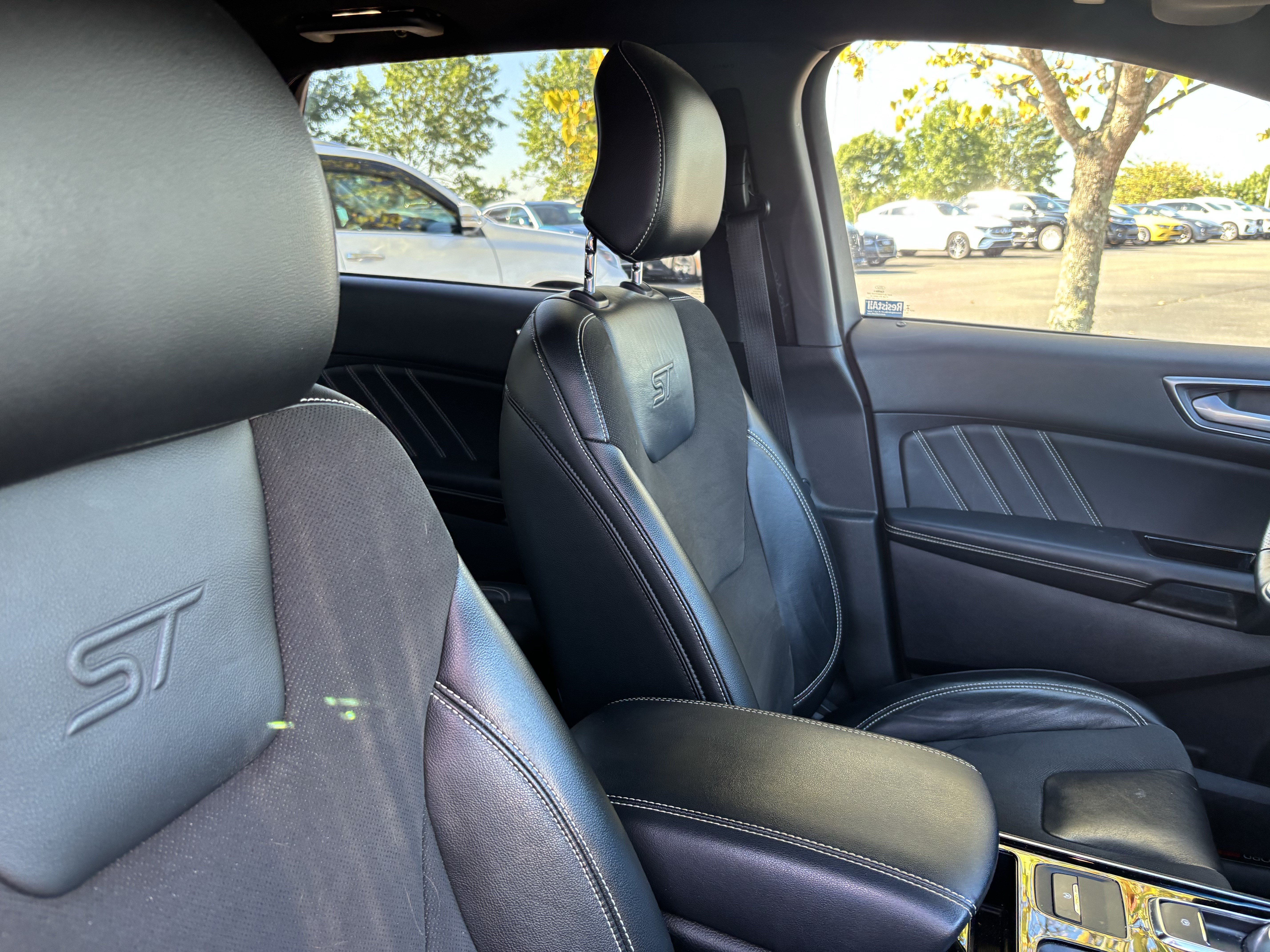 Used 2019 Ford Edge ST w/ Convenience Package AWD/4WD image 34
