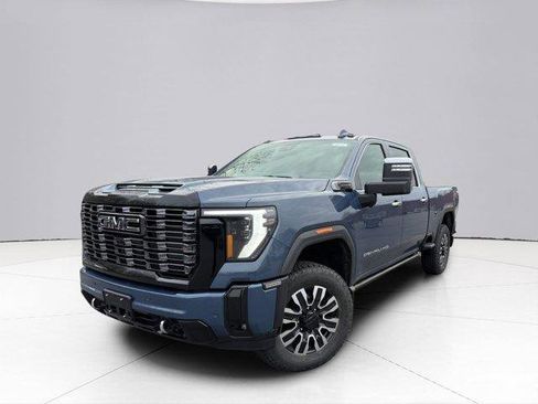 Used 2026 GMC Sierra 2500 Denali Ultimate AWD/4WD image 1