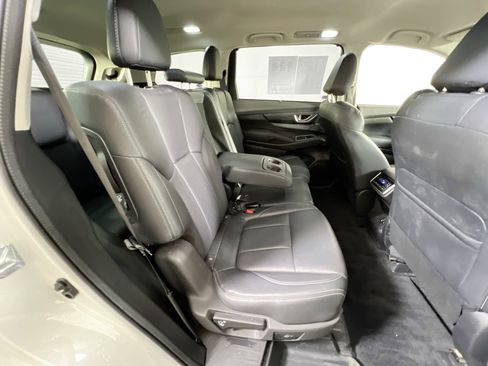 Used 2023 Subaru Ascent Limited AWD/4WD image 27