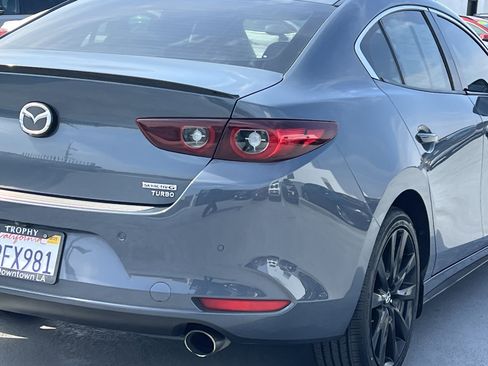 Used 2022 MAZDA MAZDA3 s image 7