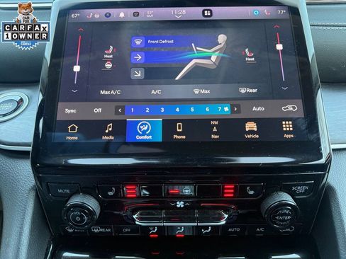 Used 2023 Jeep Grand Cherokee Limited image 29