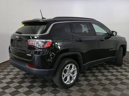 Used 2024 Jeep Compass Latitude AWD/4WD image 13