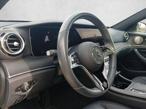 Used 2022 Mercedes-Benz E 350 Sedan image 10