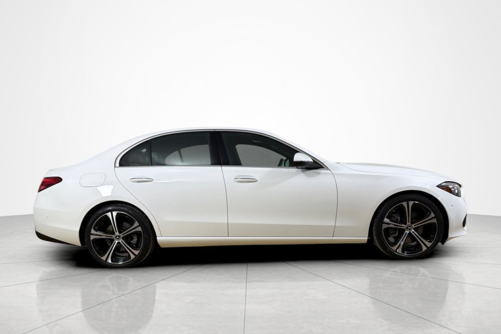 Used 2024 Mercedes-Benz C 300 Sedan image 6