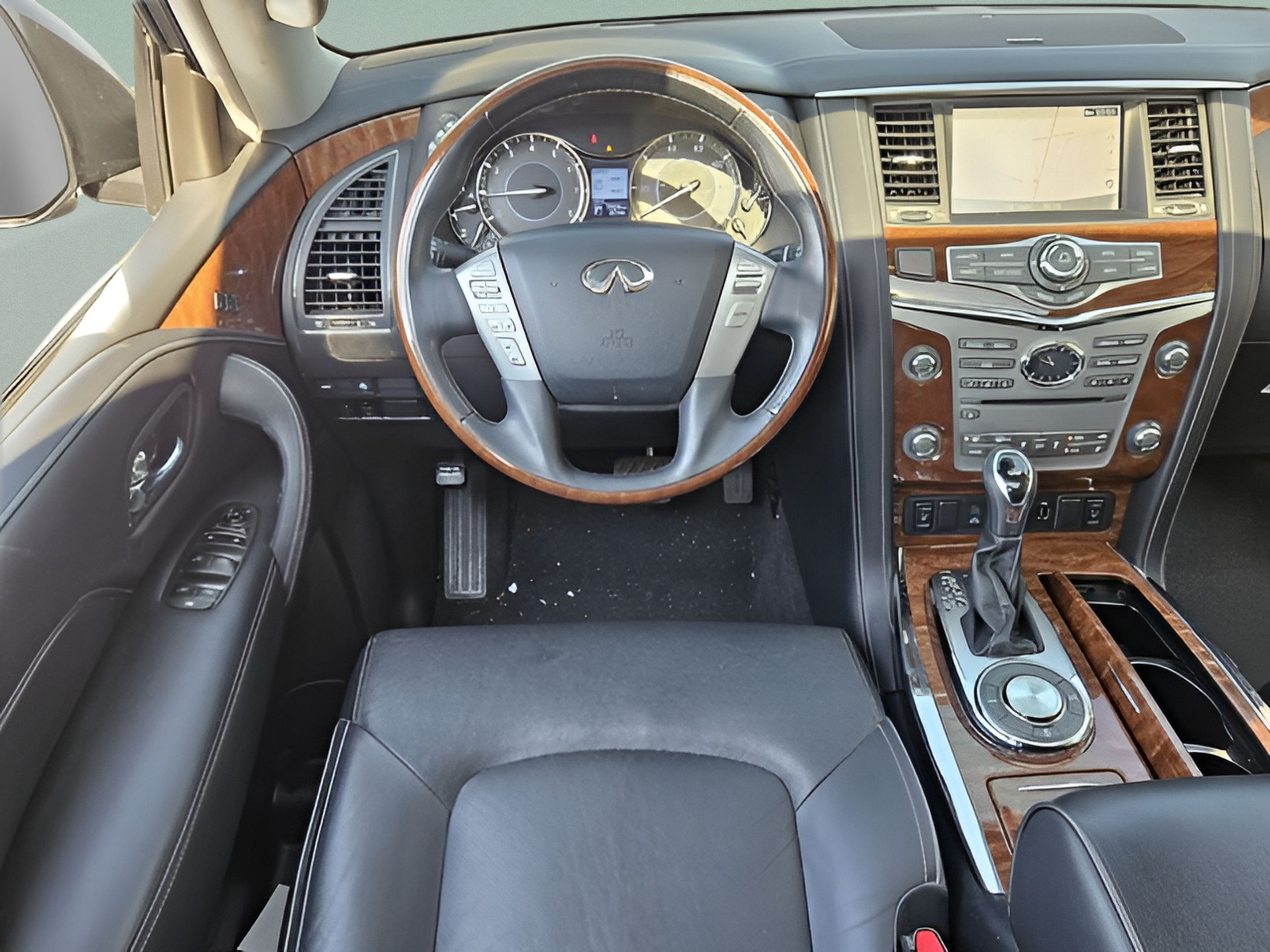 Used 2019 INFINITI QX80 Luxe w/ All-Season Package RWD image 13