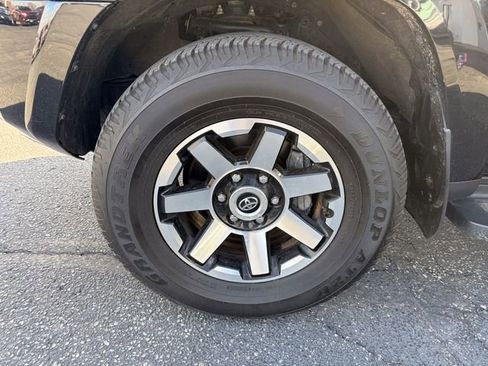 Used 2024 Toyota 4Runner TRD Off-Road Premium image 6