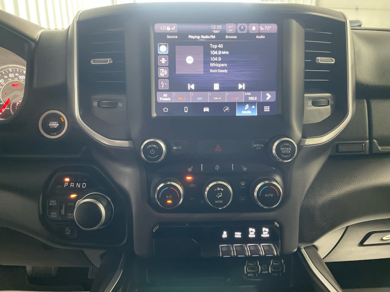 Used 2022 RAM 1500 Big Horn AWD/4WD image 30