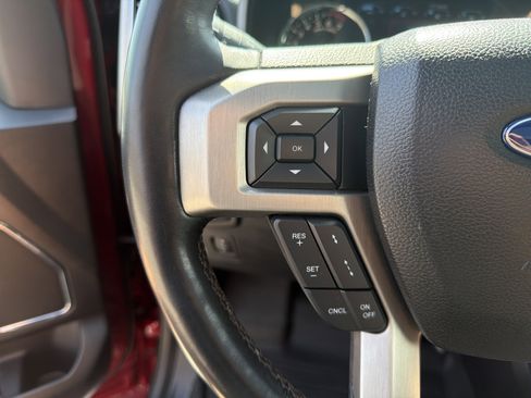 Used 2018 Ford F150 Platinum w/ Equipment Group 701A Luxury image 33