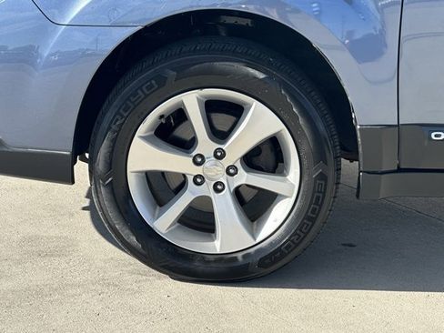 Used 2014 Subaru Outback 2.5i Limited image 10
