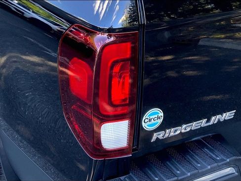 Used 2017 Honda Ridgeline RTL-E image 25
