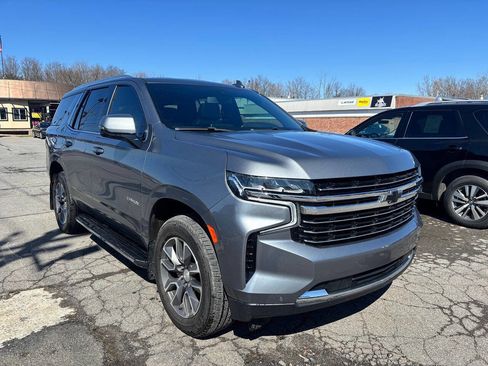 Used 2022 Chevrolet Tahoe LT w/ Luxury Package image 4