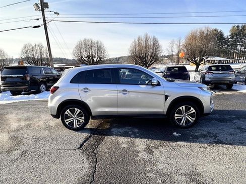 Used 2024 Mitsubishi Outlander Sport AWD image 4
