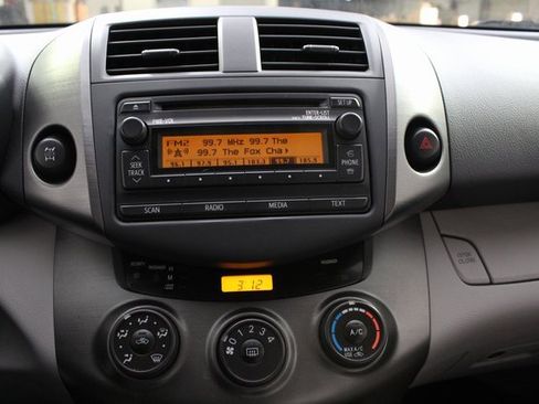 Used 2012 Toyota RAV4 4WD image 13