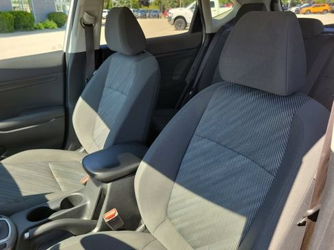 Used 2023 Kia Seltos LX AWD/4WD image 5