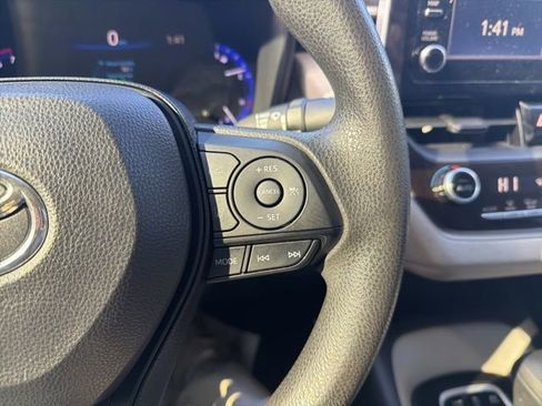 Used 2020 Toyota Corolla LE image 34