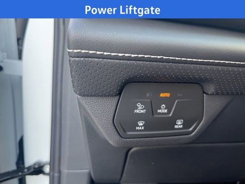 New 2026 Volkswagen Atlas SE FWD image 9