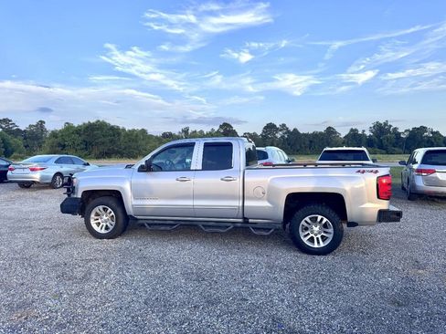 Used 2018 Chevrolet Silverado 1500 LT w/ All Star Edition AWD/4WD image 11