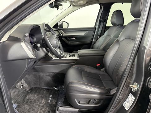 Used 2024 MAZDA CX-90 Plug-In Hybrid w/ Preferred AWD/4WD image 17