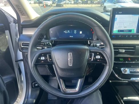 Certified 2024 Lincoln Corsair AWD w/ Equipment Group 101A image 18