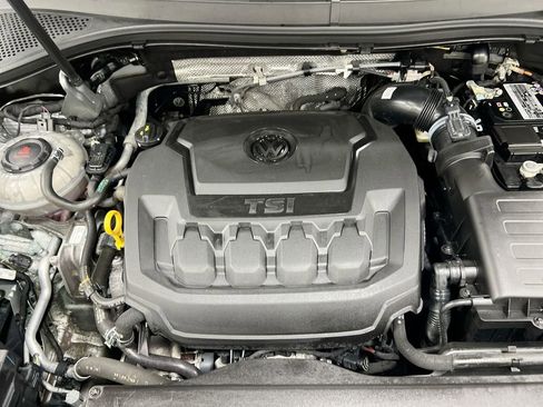 Used 2023 Volkswagen Tiguan SE image 24