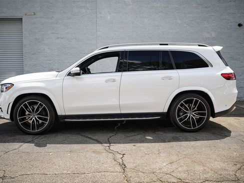 Used 2022 Mercedes-Benz GLS 450 4MATIC w/ AMG Line Exterior image 9