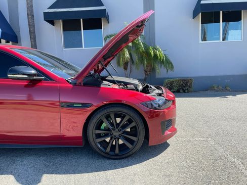 Used 2019 Jaguar XE Landmark Edition RWD image 38