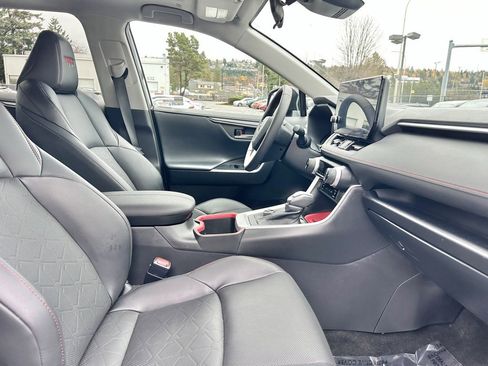 Certified 2023 Toyota RAV4 TRD Off-Road image 15