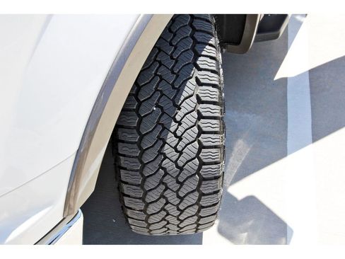 Certified 2019 Ford F150 Lariat image 28