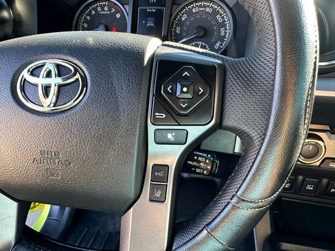 Used 2023 Toyota Tacoma TRD Off-Road image 16